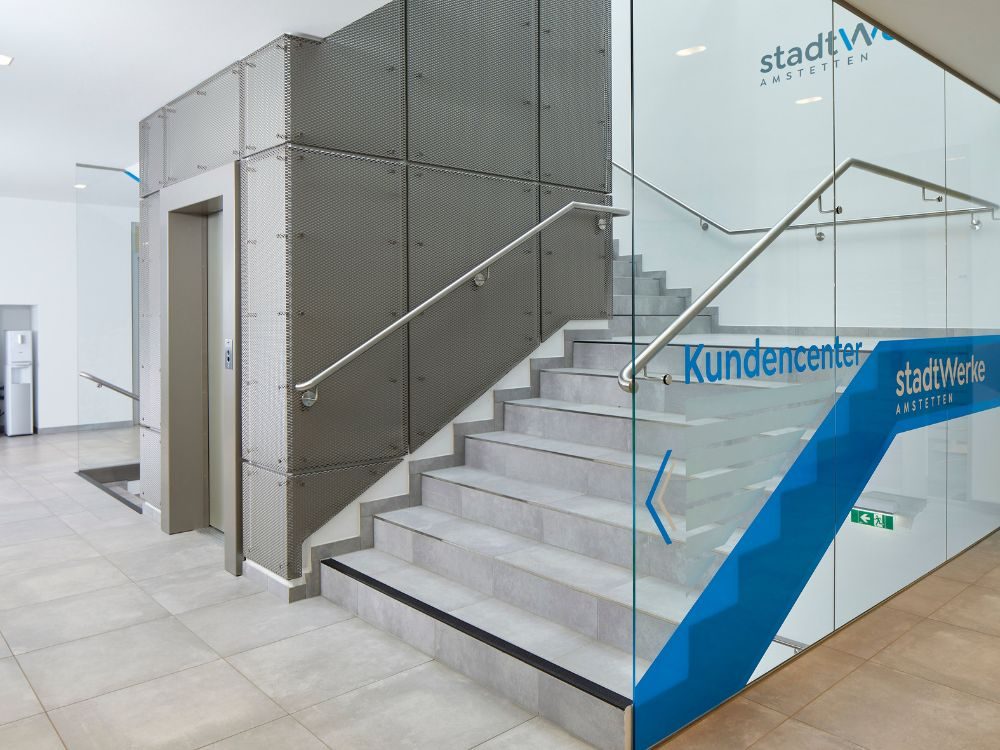 Liftverkleidung mit Streckmetall Stadtwerke Amstetten GmbH